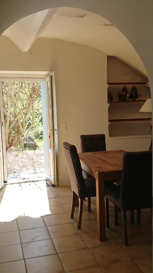 Gîte en Cévennes du sud, bergerie restaurée, 2 à 4 personnes, piscine, vue exceptionnelle, authenticité et confort Saint-Laurent-le-Minier Exterior foto